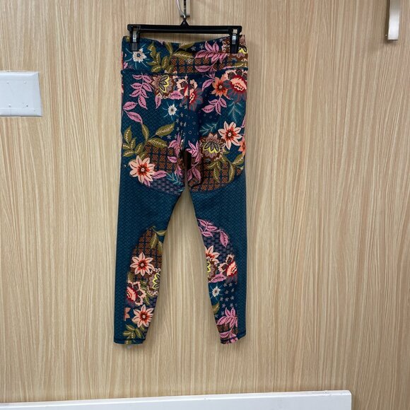 Johnny Was Green Print Leggings size Medium - Picture 4 of 4